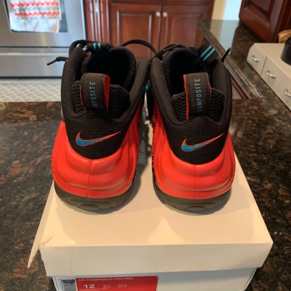 Nike Air Foamposite Pro Spiderman - Picture 4 of 4